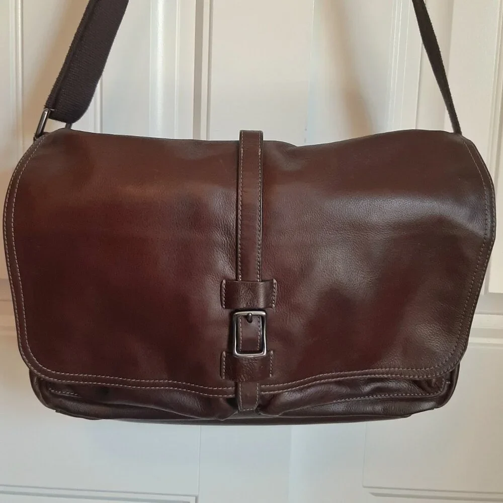 Fossil Brown Leather Messenger Briefcase Crossbody Bag (Flawed)